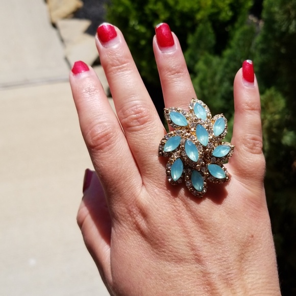 🆕 Mint Cluster Ring 😍 - Picture 1 of 8